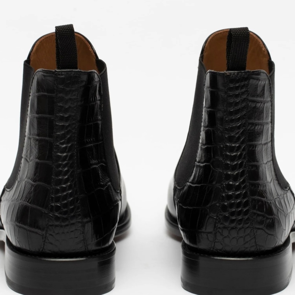 Boots - Picture 4 of 5